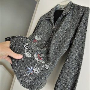 Ladies Jacket Size M Textured B/W Zip Front Floral Embroidery Accent L/S Top EUC